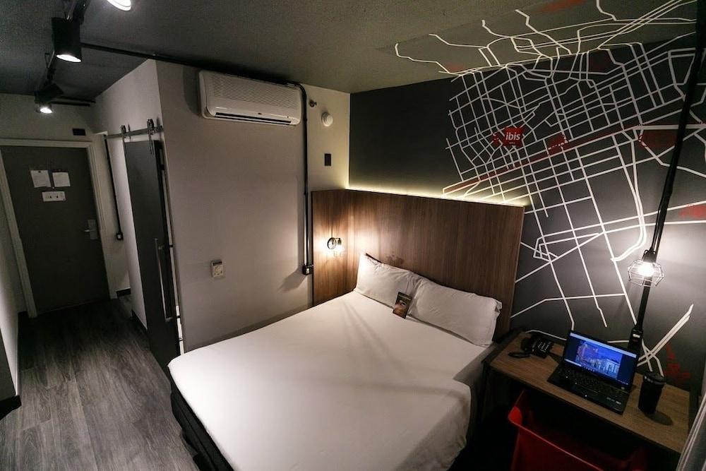 Готель Ibis Curitiba Batel Екстер'єр фото