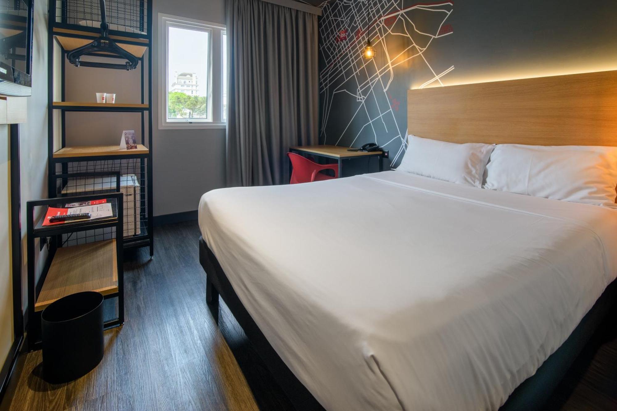 Готель Ibis Curitiba Batel Екстер'єр фото