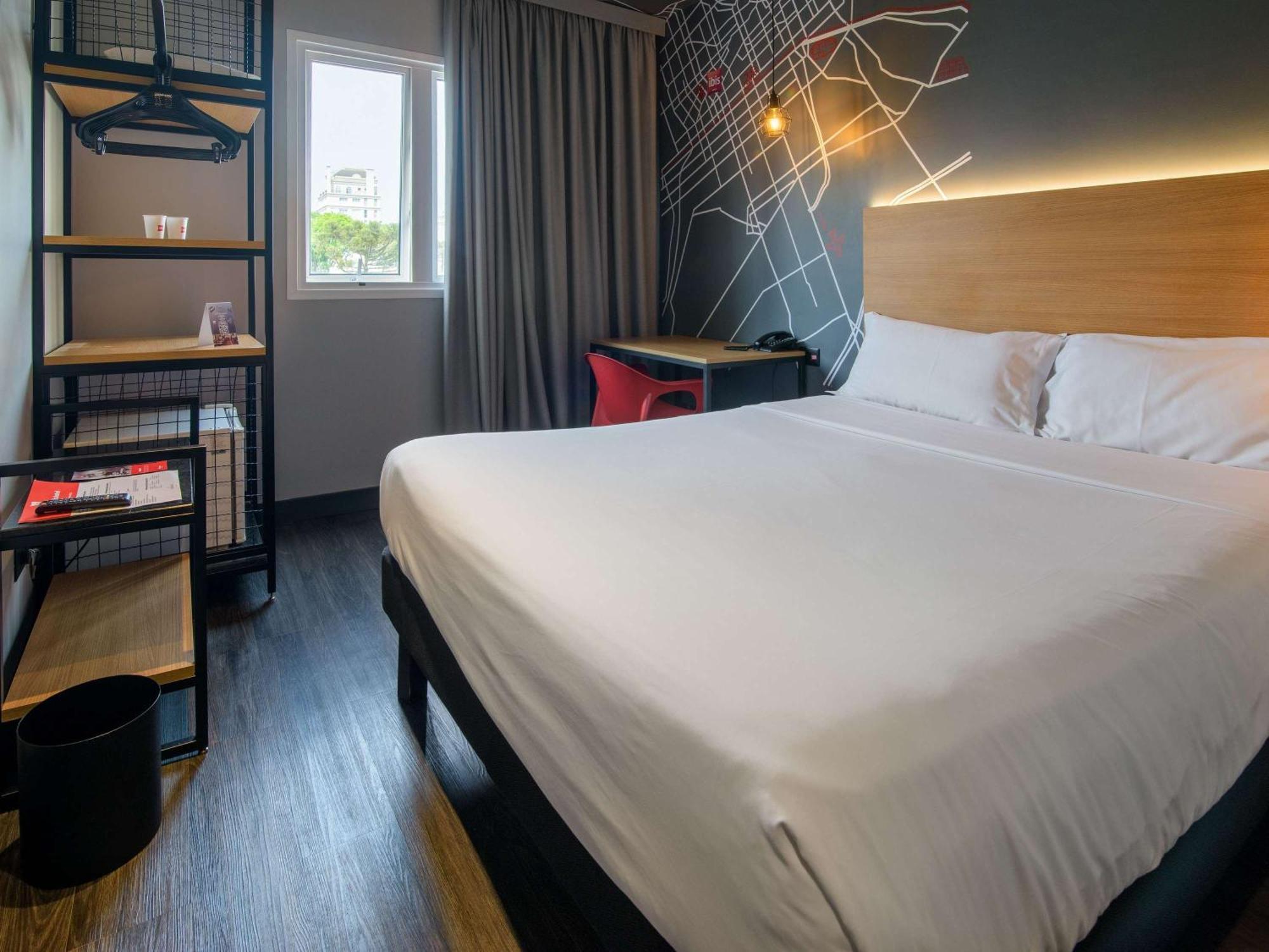 Готель Ibis Curitiba Batel Екстер'єр фото
